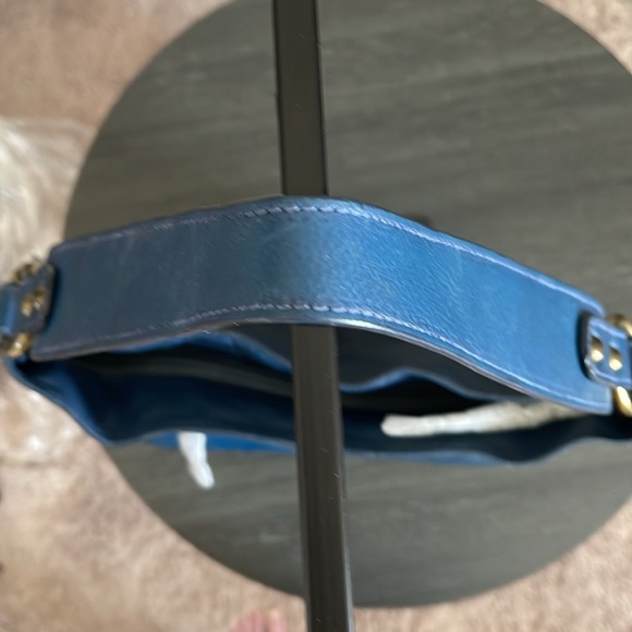 Nino Bossi NWOT Blue Distressed Leather Satchel - Picture 14 of 16